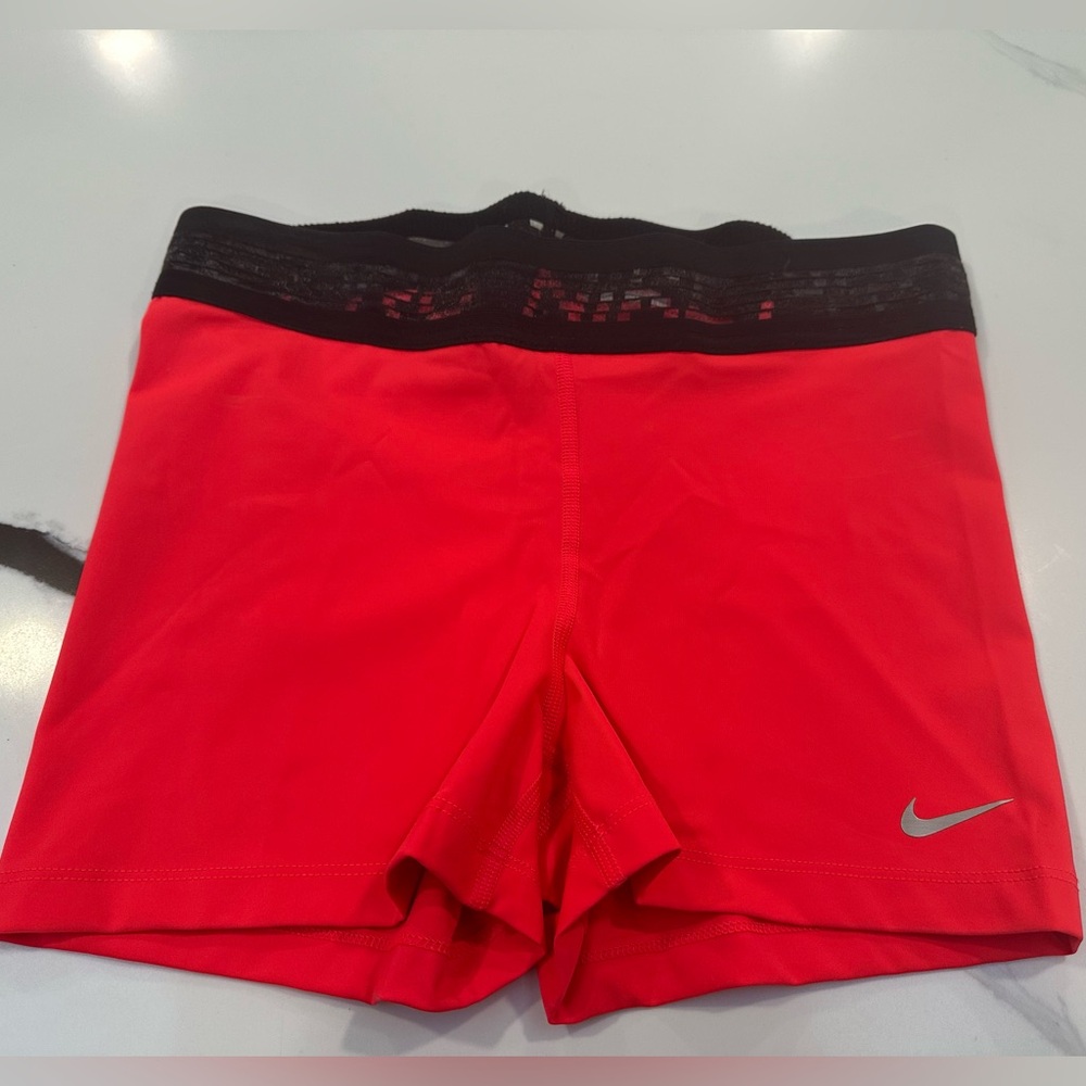 NWOT - NIKE Pro - Pink Women’s Spandex Shorts - Neon Coral Pink
